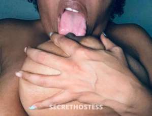 Voluptuous Lady of Leisure Soft Curves Heavy Hips &amp; 33 year old Escort in Fresno CA