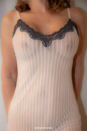 Shari Escort model 0 year old Escort in Minneapolis MN