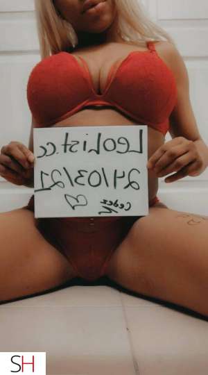 Mercedes 25Yrs Old Escort Mississauga Image - 3