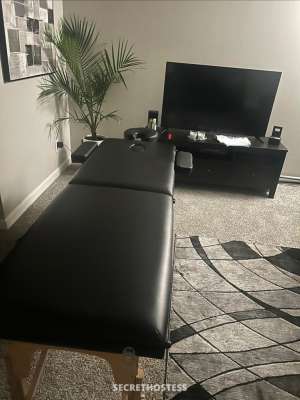 offering massages 25 year old Escort in Winston-Salem NC