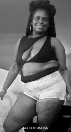 New number 32 year old Escort in Macon GA