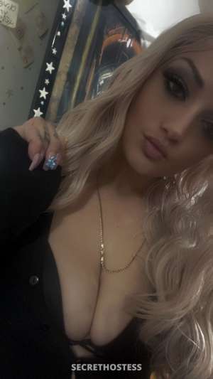 26 year old Escort in Madison WI 🌾 Countryside Escape with a Blonde Bombshell – 
