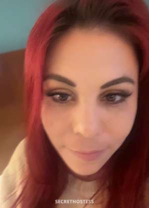 29 year old Escort in Frederick MD Available NOW 😜 Sexy redhead here for all your dirty 