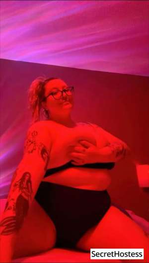 20 year old Escort in Edmonton Escort model Dolly Lux, Edmonton