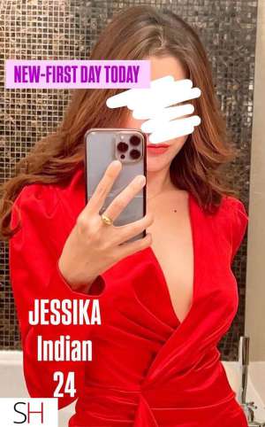 21 year old Indian Escort in Scarborough New indian girl today- first day today. 4 girls available