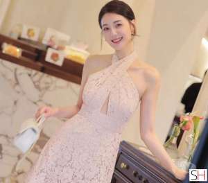 Friendly Asian Lady – Relaxing Time in AL1, Independent 22 year old Escort in Hertfordshire