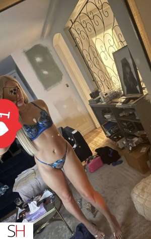 La belle et jeune Kim disponible maintenant 22 year old Escort in Sherbrooke