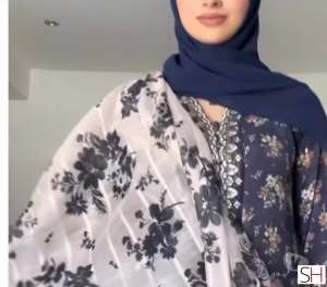 22 year old Pakistani Escort in Slough Pakistani .. girl pictures is real no fake Incall 24h, 