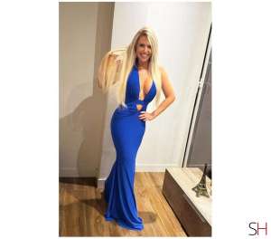 28 year old Latino Escort in London . Stunning Redhead-Ultímate Elephant &amp; Castle Treat