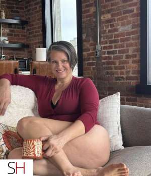 BBBJ/pegging/massage/GFE/fetish/DOM/humiliation &amp; 41 year old Escort in Moncton