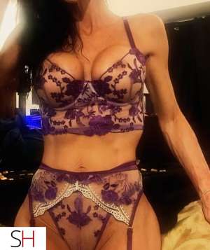 42Yrs Old Escort 154CM Tall Winnipeg Image - 6