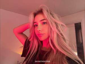 24 year old Escort in St. Louis MO Ashley