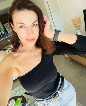 Julia 35Yrs Old Escort Calgary Image - 2