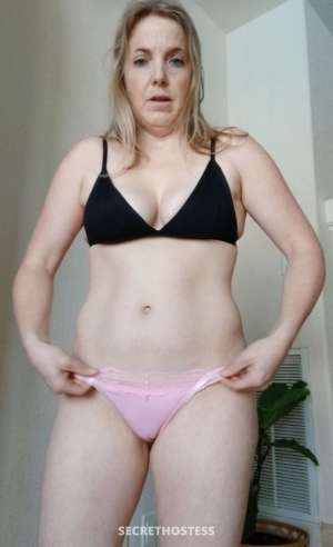 I'm down for fun, let me fuck you 33 year old Escort in Poconos PA