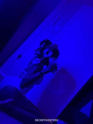 its ya girl yella bone and i have a bone to pick REAL petite 21 year old Escort in Lafayette LA