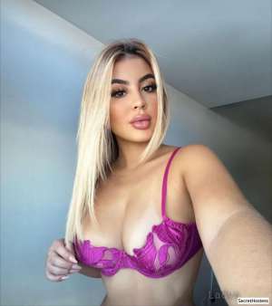 Escort model Chloe, Manhattan 23 year old Escort in Manhattan NY