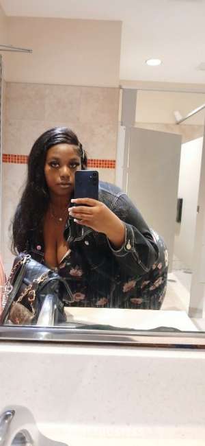 100 Real Pretty Phat Wet Pussy No Smell 24 year old Escort in Ocala FL