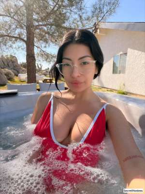 27 year old Escort in Ottawa Escort model available for incall and outcall, Ottawa