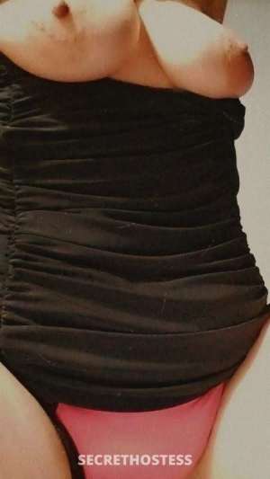 Emerald Quzzn 35 year old Escort in Newport News VA