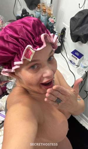 Kelly Kandy Sweet but I ll cost you more than candy Go ahead 38 year old Escort in Columbus OH