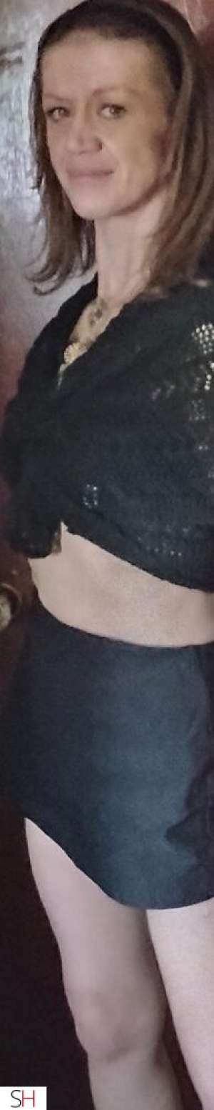 41Yrs Old Escort 170CM Tall Winnipeg Image - 2