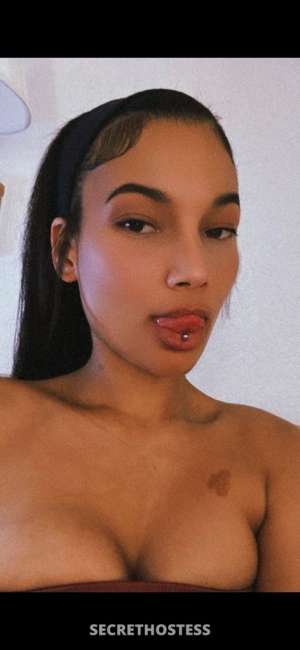 21 year old Escort in Palm Springs CA Lotus 21Yrs Old Escort Palm Springs CA