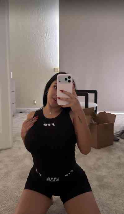 27Yrs Old Escort 5CM Tall Gosford Image - 1