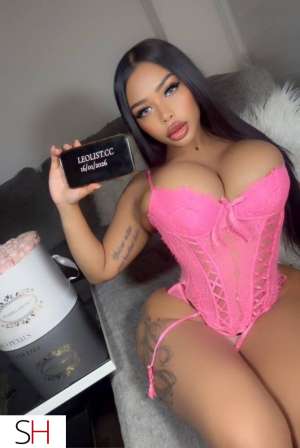 Kamloops arriving tomorrow 22 year old Escort in Kamloops