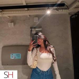 23 year old Escort in Calgary Komal kaur available in your town