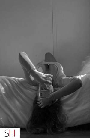 Party friendly and craving your touch 24 year old Escort in Ft Mcmurray