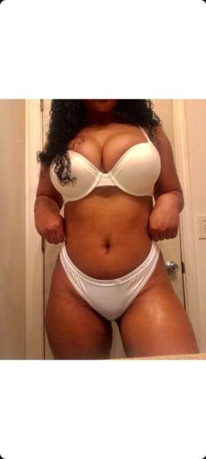 Outcalls 28 year old Escort in Biloxi MS