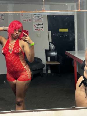 Its my birthday 24 year old Escort in Florence SC