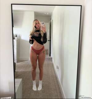 Escort model Too sweet to scroll past (BabyRay_xx), 25 year old Escort in Honolulu HI