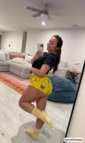 Escort model NAUGHTY KELLY, Milwaukee 27 year old Escort in Milwaukee WI