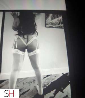 New Sexxy Yuri !!!!! 100hh 23 year old Escort in North York