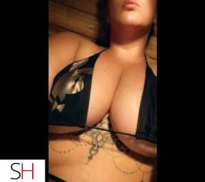 36 year old Escort in Ottawa Jasmine Love Upscale Female Companion- Curvy and Voluptuous