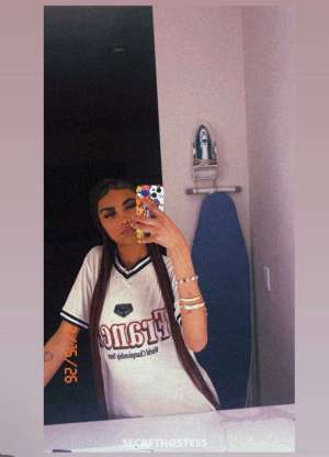 22 year old Escort in Los Angeles CA Kash the slimm bhadie