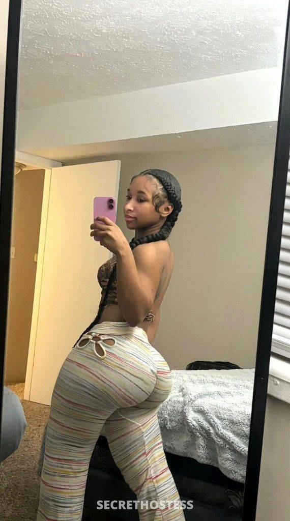 21Yrs Old Escort New London CT Image - 1
