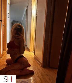 19 year old Escort in Niagara Region Young wet, ready to fulfill your fantasies XO
