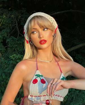 21 year old Escort in Istanbul Brette