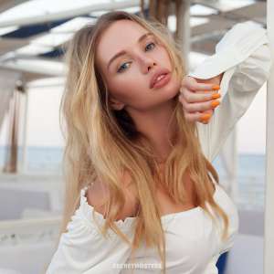 21 year old Escort in Istanbul 21Yrs Old Escort Blonde C Cup 53KG 170CM Tall Istanbul