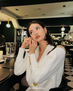 22 year old Asian Escort in Istanbul Marta