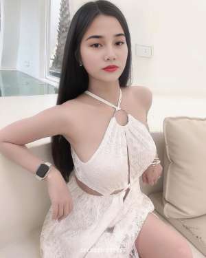 22 year old Escort in Jakarta Giita