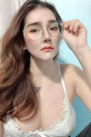 22Yrs Old Escort Black C Cup 49KG 167CM Tall Sunway 22 year old Escort in Sunway
