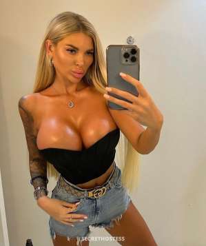 23 year old Escort in Naples Nelli