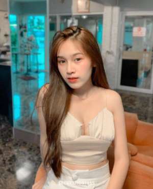 Chloe 24 year old Escort in Malacca