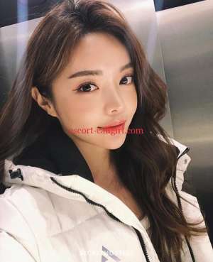 25 year old Chinese Escort in Bukit Bintang Micha