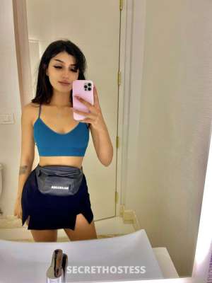 27 year old Escort in Izmir XTena