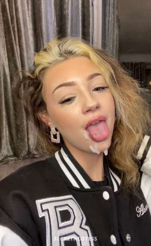 30 year old Escort in Naples Nikky