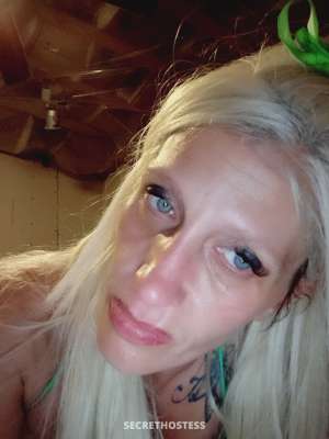 Finally back in vero beach come see me 35 year old Escort in Treasure Coast FL